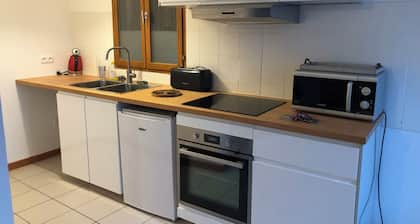 Maison de ville trÚs bien placée proche Rouen