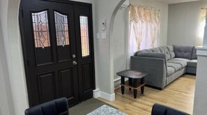 Smart TV - Golden Suite in Sacramento, CA (Sacramento)