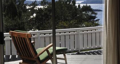 Vacation home with fantastic sea views and private jetty