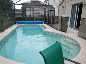 Pool - 4-bedroom house in cool Clermont with AC, WiFi. Enjoy your stay (Clermont)