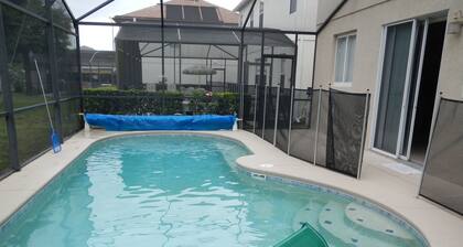 4-bedroom house in cool Clermont with AC, WiFi. Enjoy your stay