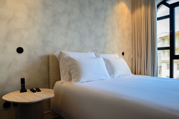 Junior Studio Suite, City View