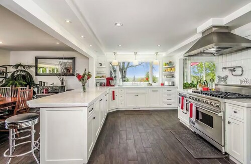 Spacious 7-bedroom house Stonington with amazing views.  