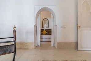 Suite Familiale | Coffres-forts dans les chambres, rideaux occultants, Wi-Fi gratuit