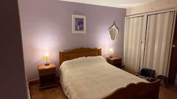 3 bedrooms, iron/ironing board, WiFi