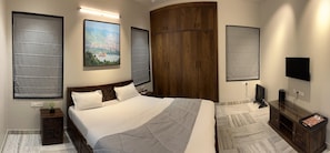 4 bedrooms, iron/ironing board, WiFi, bed sheets - Charming 4-bedroom villa with fitness room and WiFi in enchanting Jaipur (Jaipur)
