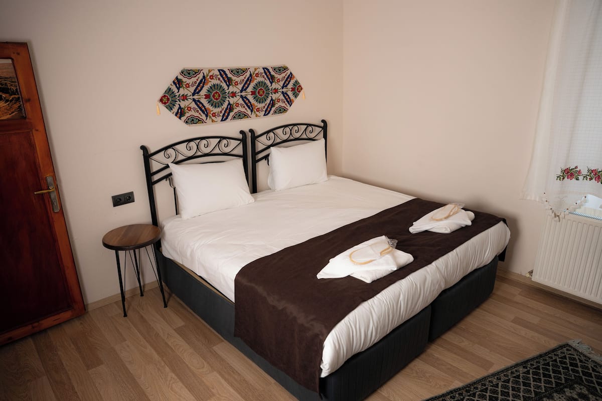 Deluxe Double or Twin Room, City View | 1 bedroom, soundproofing, free WiFi, bed sheets