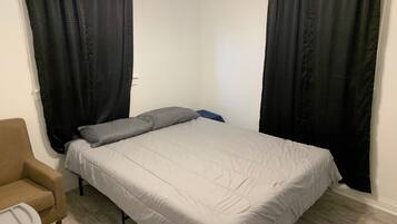 2 bedrooms, WiFi, bed sheets