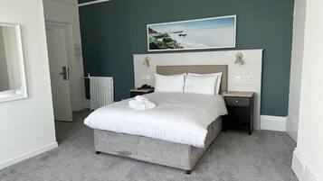 Superior Room, Sea View | Free WiFi, bed sheets