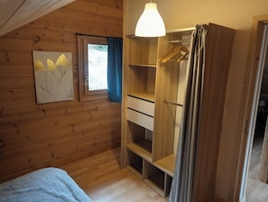3 chambres, lit parapluie, Wi-Fi, draps fournis