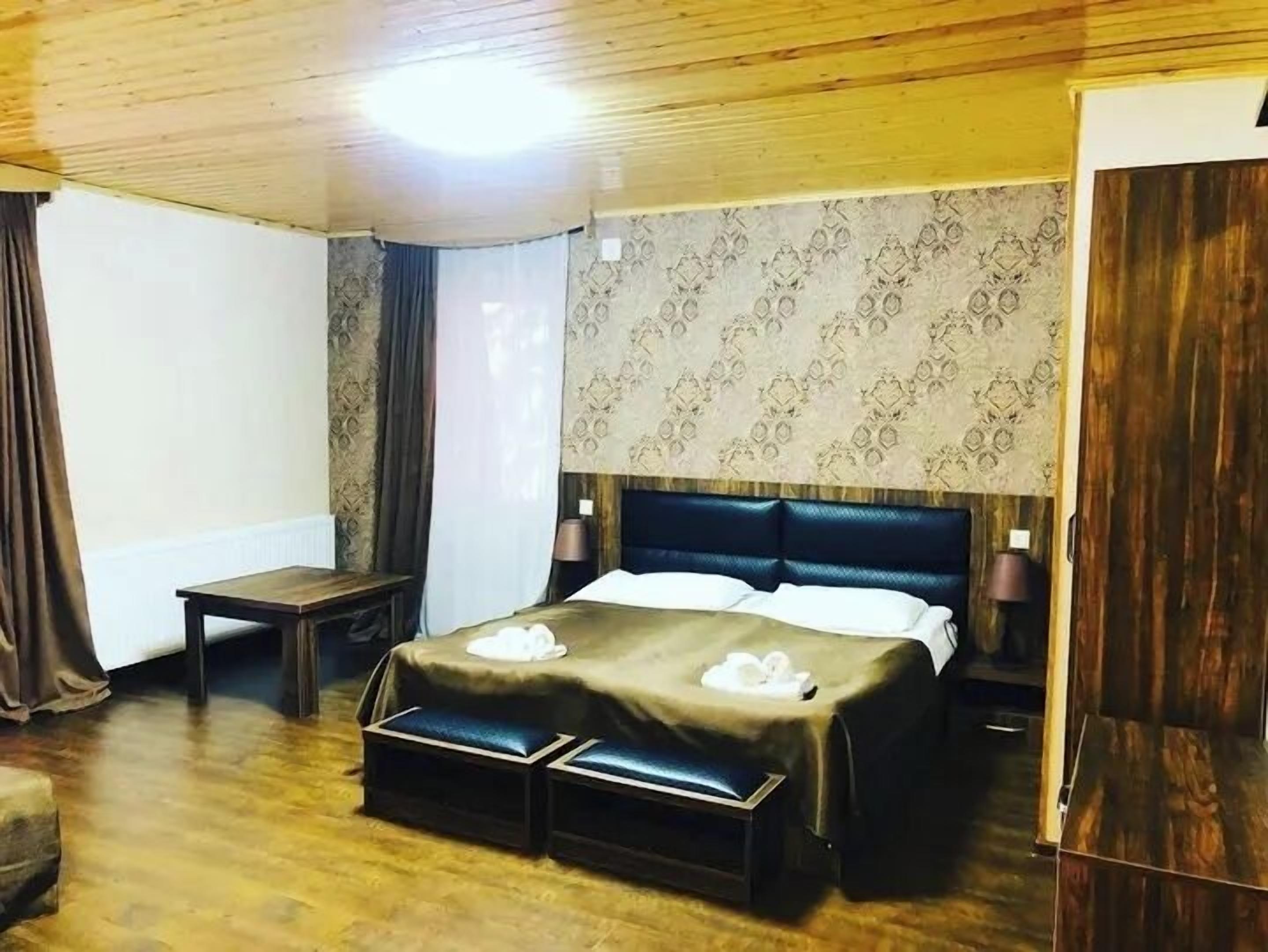 Comfort Double Room, Balcony, Mountain View | Free WiFi