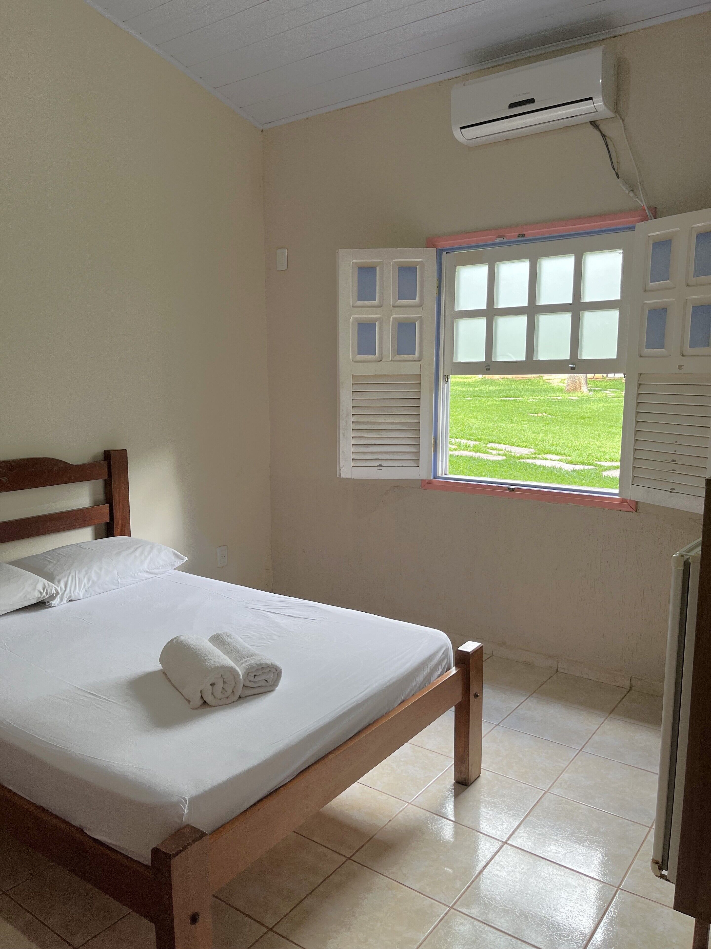 标准三人房, 无烟房 | 特色家居、免费 WiFi、床单