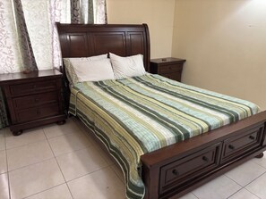 1 makuuhuone, silitysrauta/-lauta, Wi-Fi, vuodevaatteet