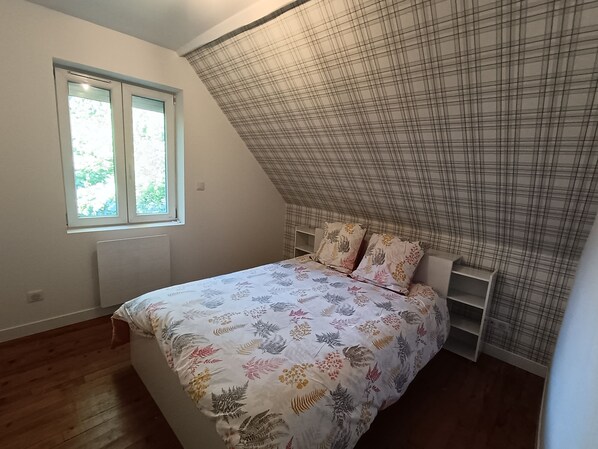 5 soverom, strykejern/-brett, wi-fi (inkludert) og sengetøy