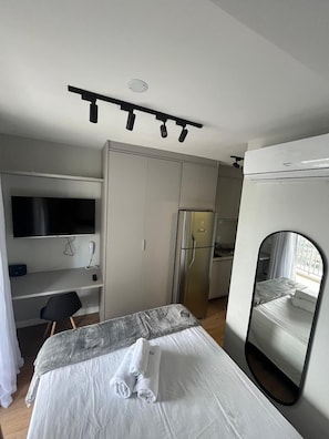 Departamento | Espacio para trabajar con laptop y wifi gratis 