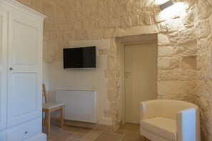 Interior - Trulli Dei Ciclamini - Locorotondo (Locorotondo)