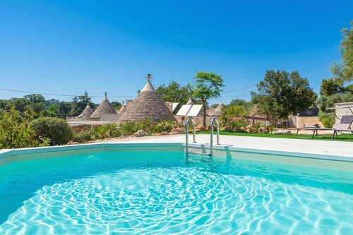 Trulli Dei Ciclamini - Locorotondo