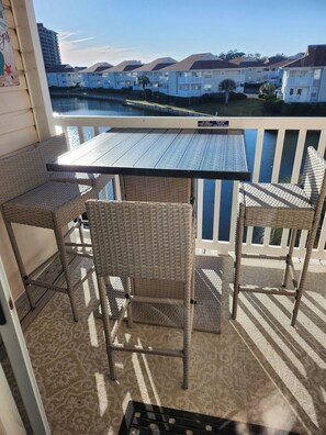 Outdoor dining - New Fall Rates @79.00,  Cozy 2-bedroom condo, Lake View in NMB, Cherry Grove. (North Myrtle Beach)