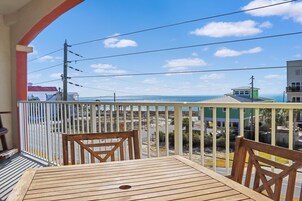 Condo, várias camas (Summerhouse 309) | Opções para refeição ao ar livre