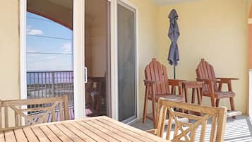 Condo, Multiple Beds (Summerhouse 309) | Outdoor dining