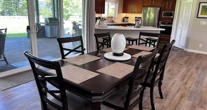 ESCAPE TO YOUR DREAM; Nature, Comfort & Tranquility Await!