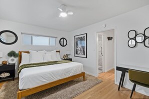 3 bedrooms, desk, iron/ironing board, WiFi