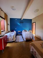 Quarto casal ou duplo standard, varanda coberta | Frigobar, Wi-Fi de cortesia