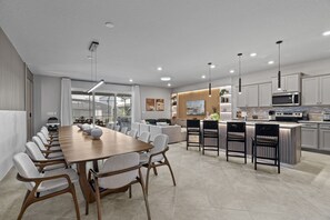 Fridge, microwave, oven, stovetop - Last Minute Disney! Private Pool, Hot Tub & Themed Bedrooms. Book Now! #118375 (Orlando)