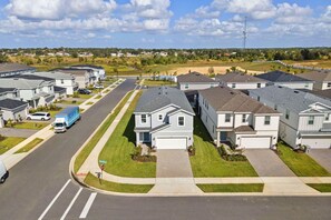 Exterior - Last Minute Disney! Private Pool, Game Room & Themed Bedrooms. Book Now! #120407 (Orlando)
