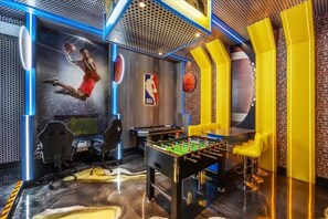 Spielezimmer