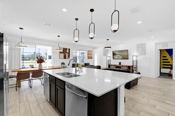 Interior - Last Minute Disney! Private Pool, Hot Tub, Game Room & Themed Bedrooms. Book Now! #126599 (Orlando)