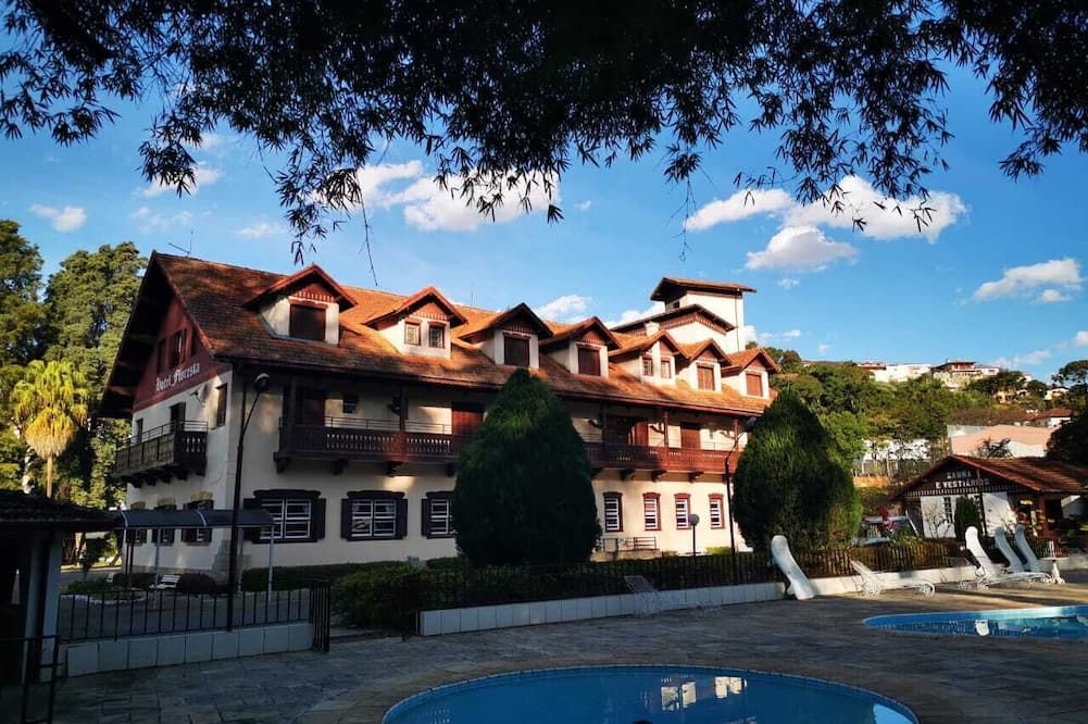 HOTEL FLORESTA