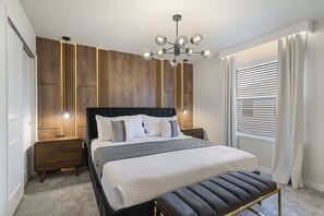 8 chambres, fer et planche à repasser, Wi-Fi, draps fournis