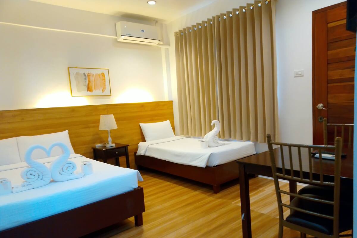 Deluxe Triple Room