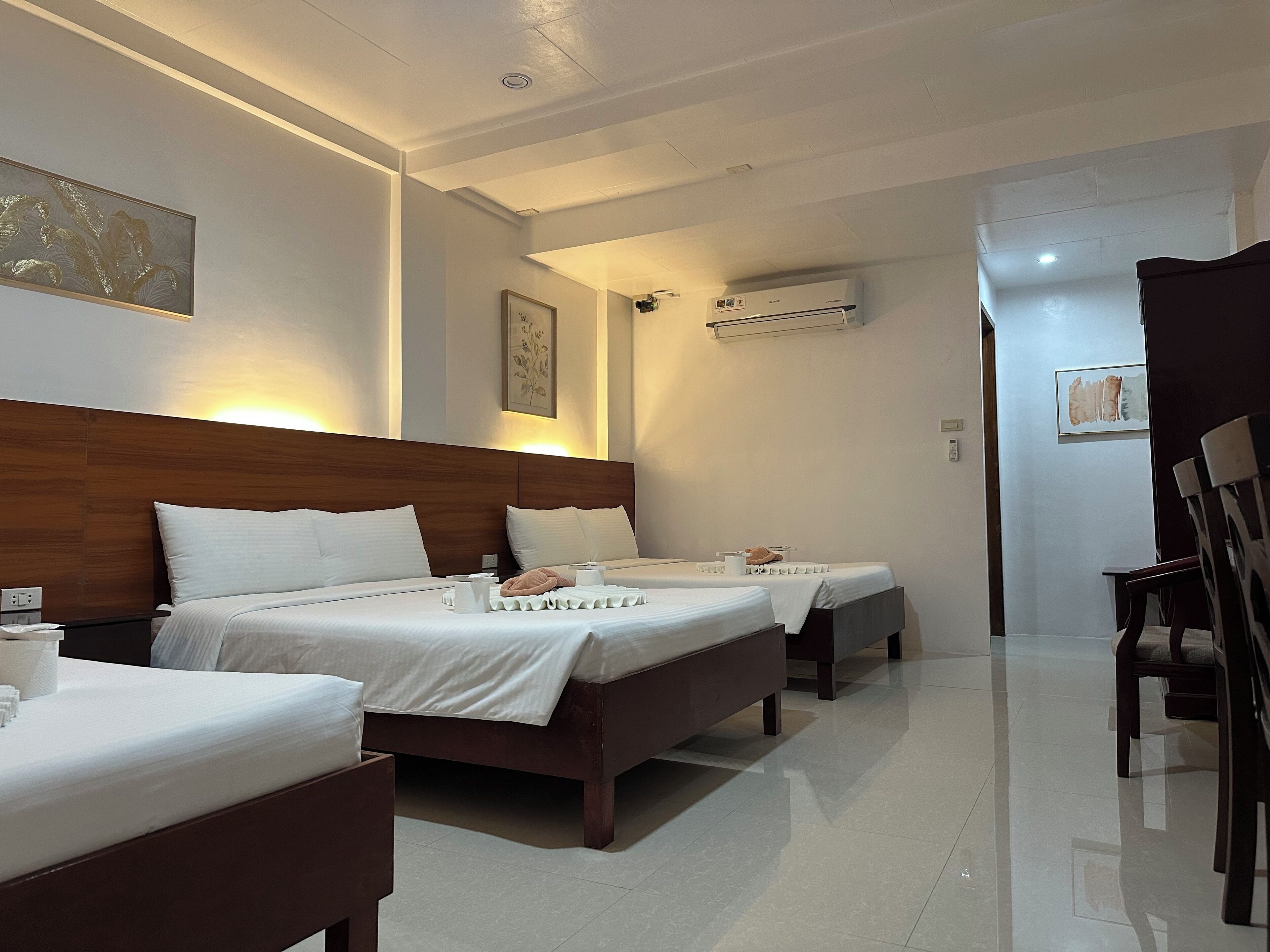 Premium bedding, individually decorated, individually furnished, desk