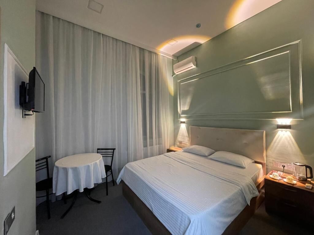 Dobbeltrom – comfort, byutsikt | Blendingsgardiner, lydisolert og wi-fi (inkludert)