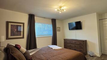 2 chambres, fer et planche à repasser, Wi-Fi gratuit, draps fournis