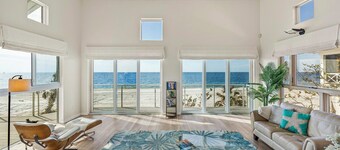 Stunning Beachfront Home 3-bedroom, 3-bathroom home on Boca Grande