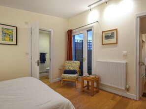 3 bedrooms, WiFi (free), bed sheets - 3 bedroom accommodation in Bishops Castle (Bishops Castle)