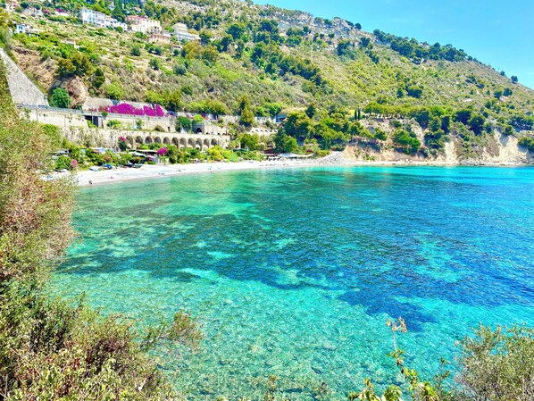 Beach - Kiss of Sea Balzi Rossi (Grimaldi)