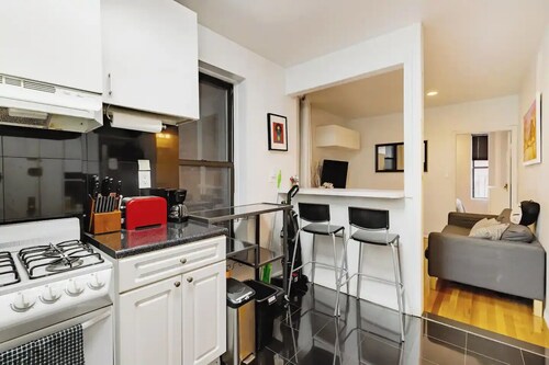 Charming Bedroom in Midtown Theater District NYC