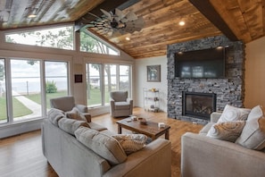 Living area - Gull Lake Cabin + Bunkhouse with Sandy Beach & Pontoon/Jet Ski availability! (Nisswa)