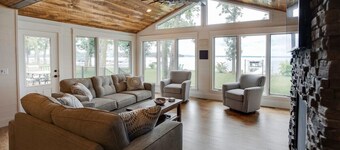 Gull Lake Cabin + Bunkhouse with Sandy Beach & Pontoon/Jet Ski availability!
