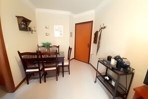 Apartment | Dining - Siga Gramado-Perfeito no Centro-Completo (Gramado)