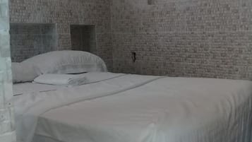 1 makuuhuone, silitysrauta/-lauta, internet, vuodevaatteet