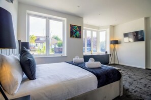 4 quartos, ferros/tábuas de passar roupa, Wi-Fi de cortesia