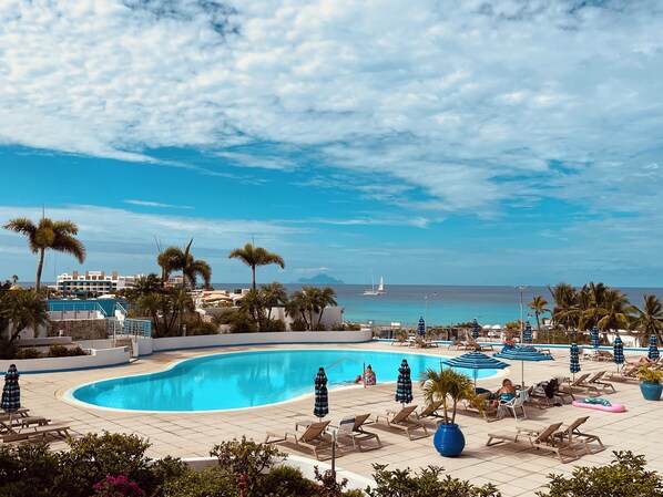 Piscine extérieure, piscine chauffée