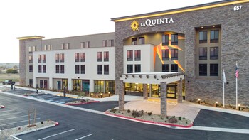 La Quinta Inn And Suites By Wyndham Lincoln