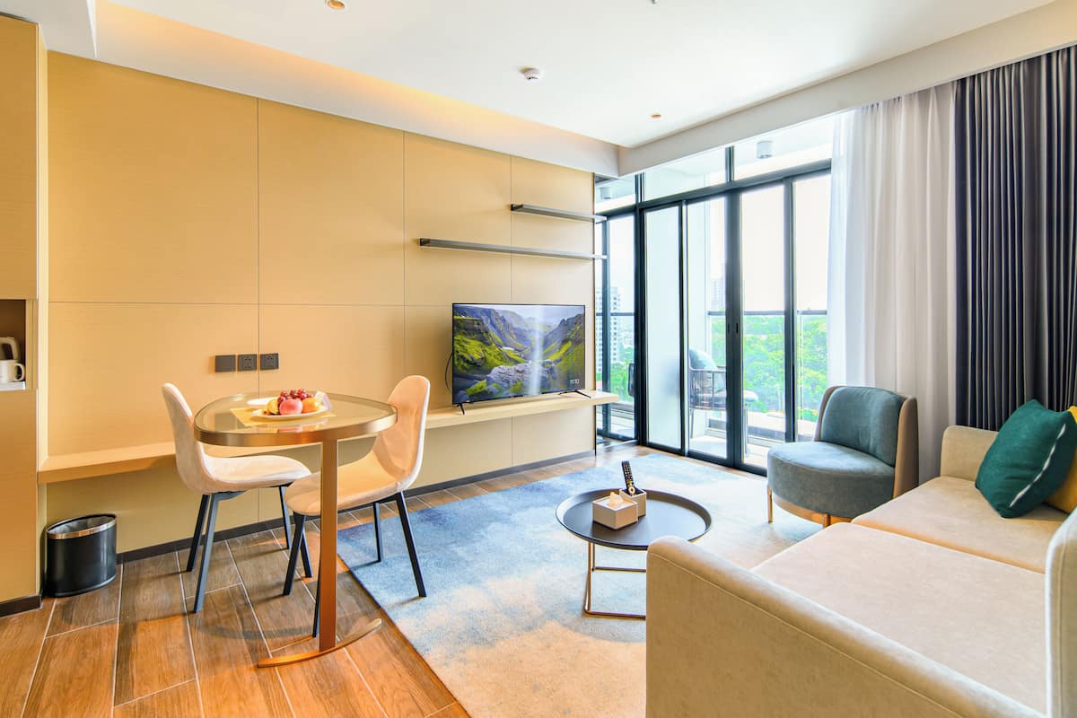 Premium bedding, memory foam beds, minibar, in-room safe
