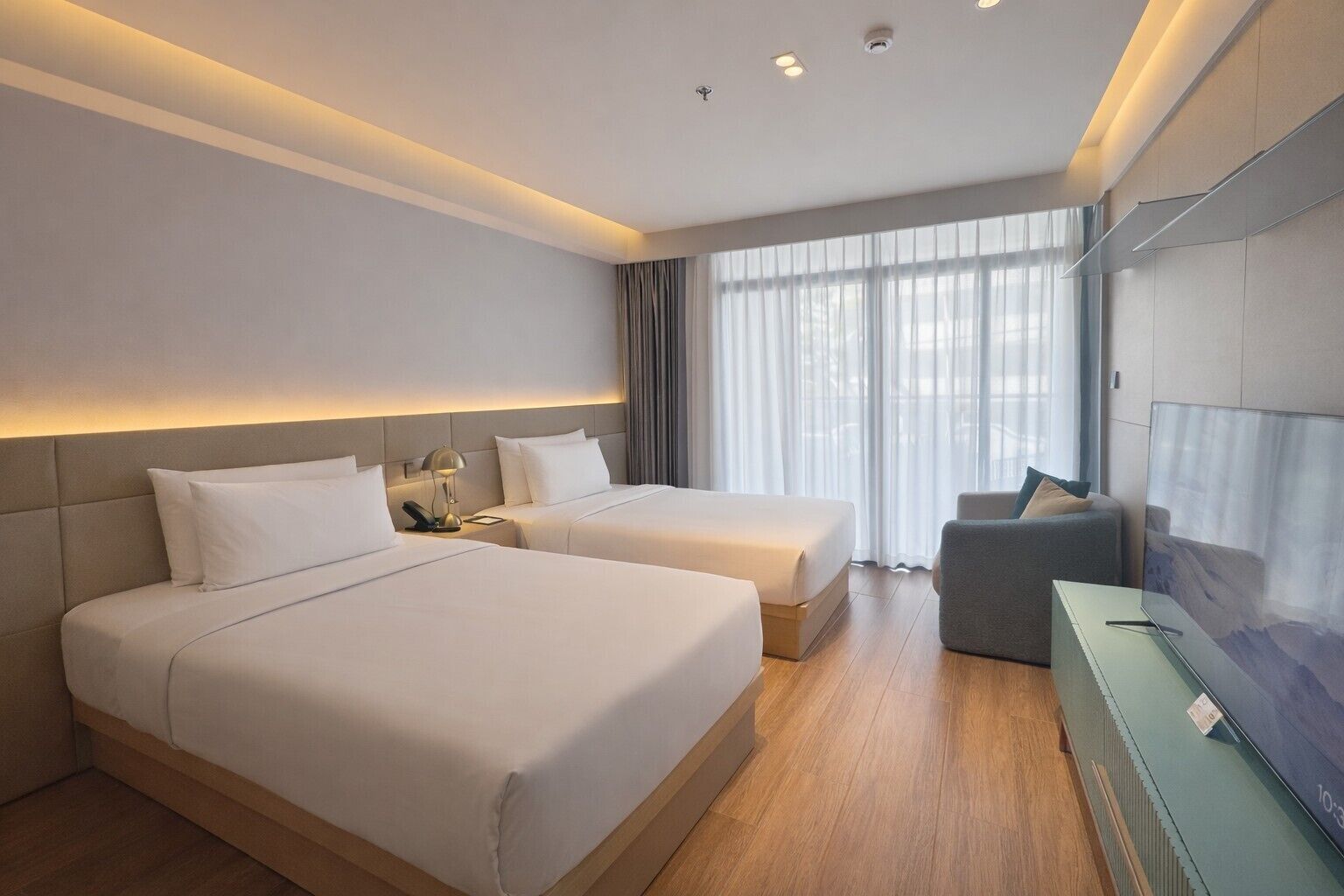 Habitación Deluxe con 2 camas individuales, 2 camas individuales (City View) | Ropa de cama de alta calidad, colchones viscoelásticos, minibar